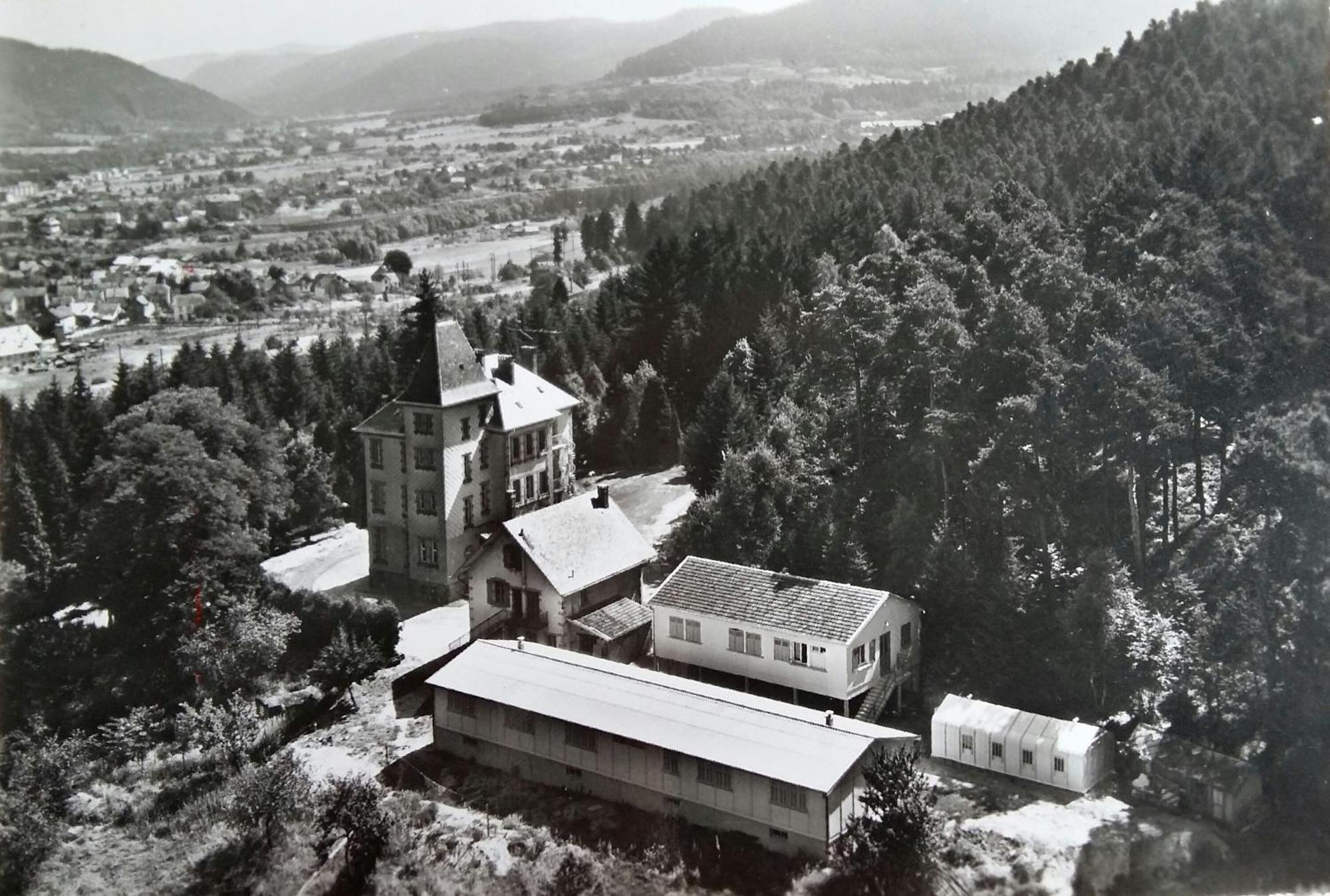 Chateau Robert Raon-l'Etape Exterior photo